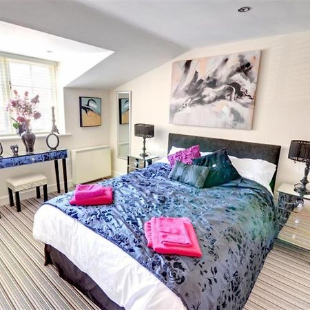 Hotties House - Two-Bed Cottage, Dog-Friendly & Off-Street Parking - Scarborough Eksteriør billede