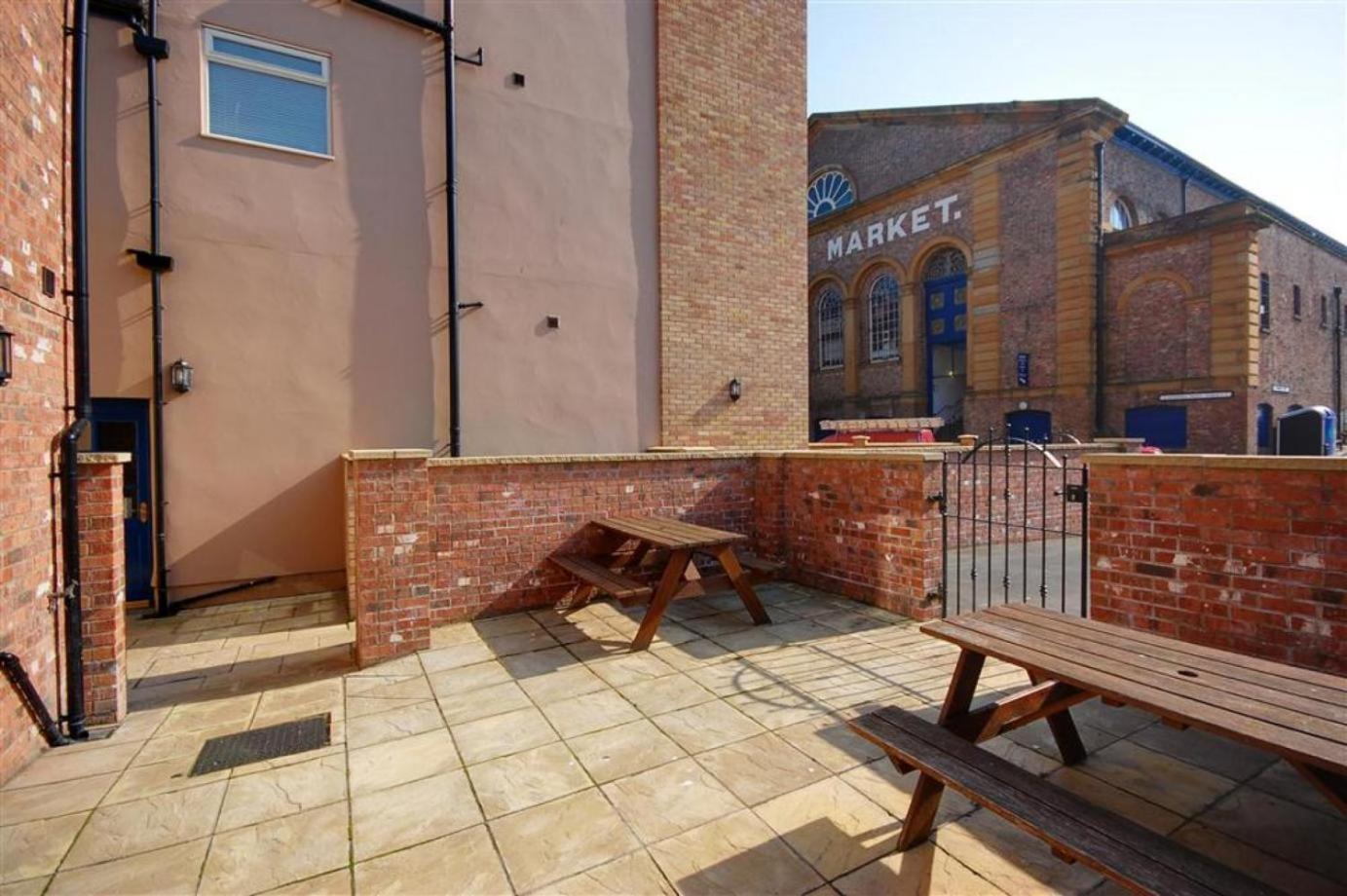 Hotties House - Two-Bed Cottage, Dog-Friendly & Off-Street Parking - Scarborough Eksteriør billede